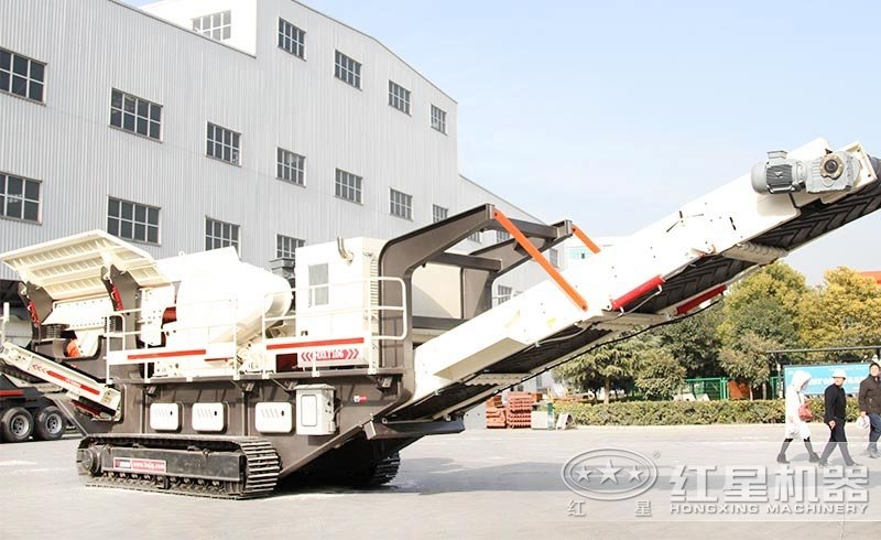 小型履帶石頭破碎機(jī)匠工于心，環(huán)保達(dá)標(biāo)，不怕污染