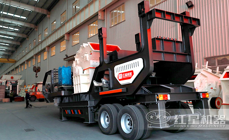 小型車(chē)載式鵝卵石破碎機(jī)，輪胎細(xì)碎機(jī)