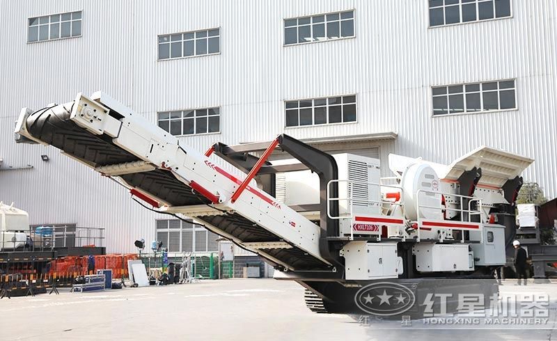 履帶破碎機(jī)_液壓自行驅(qū)動，全剛性船型結(jié)構(gòu)組合