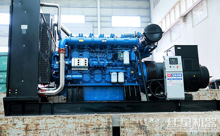 PE1200\*1500顎破機(jī)配大功率電機(jī)，動(dòng)力足，現(xiàn)場(chǎng)作業(yè)更效能高 