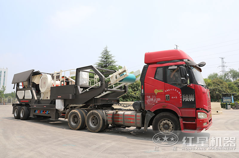 時(shí)產(chǎn)300噸建筑廢料移動碎石機(jī)發(fā)貨