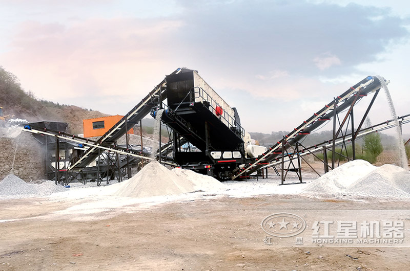 移動式小型石頭破碎機(jī)在砂廠占地小，轉(zhuǎn)場靈活